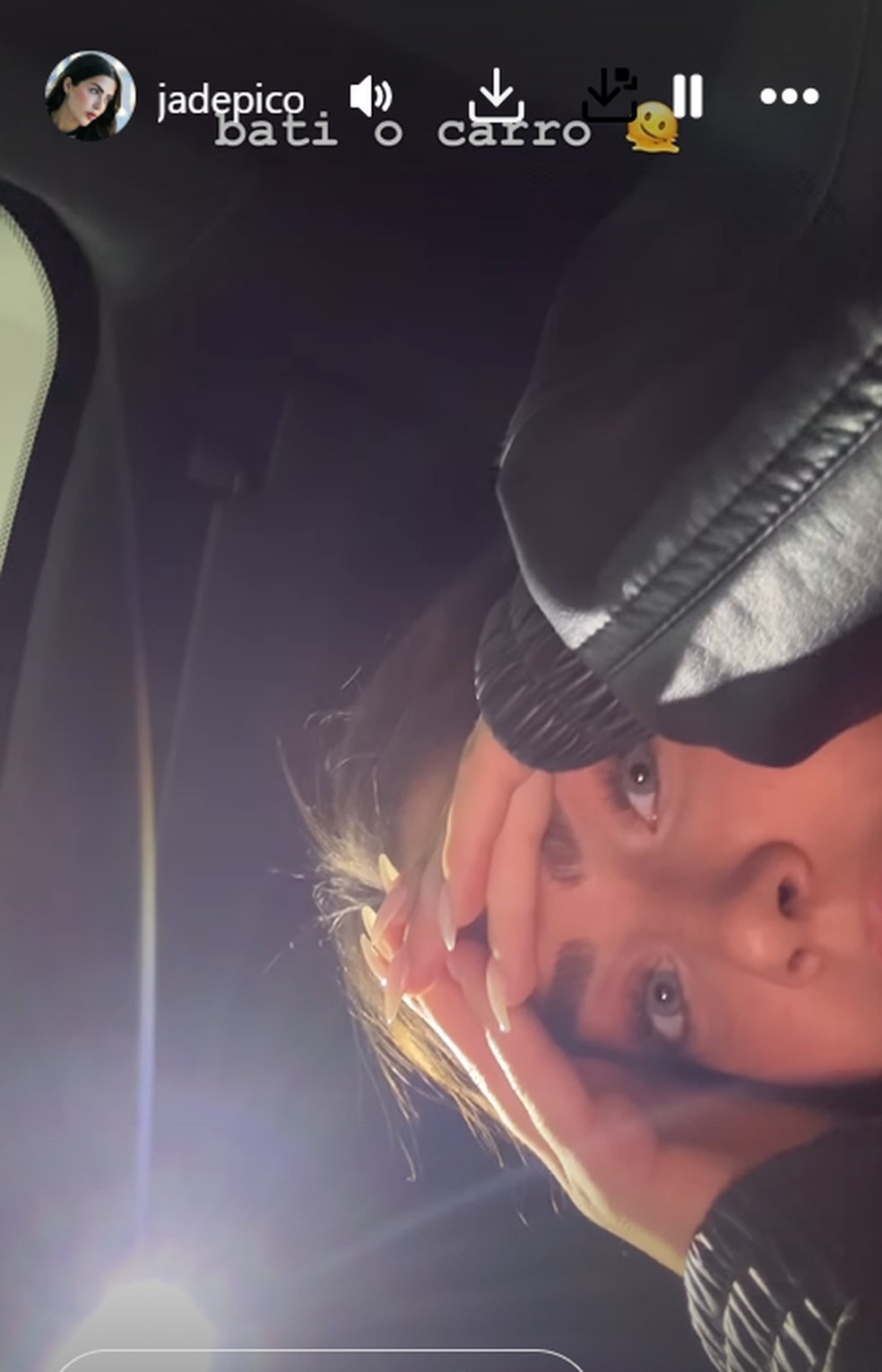 Jade Picon bate o carro e compartilha com seguidores — Foto: Reprodução/Instagram