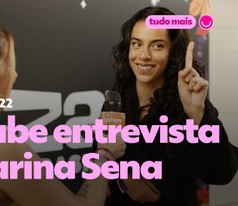 Marina Sena vai de musa a criança feliz em show autêntico no Lollapalooza  Brasil