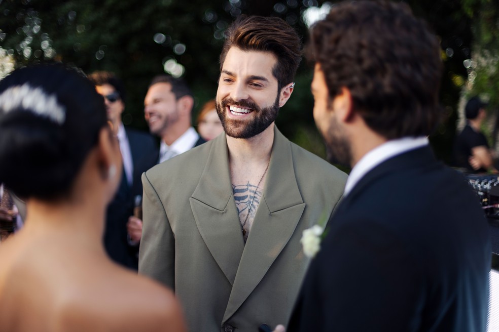 Em Vale Tudo, Alok é convidado no casamento de Afonso e Fátima — Foto: gshow/Victor Pollak