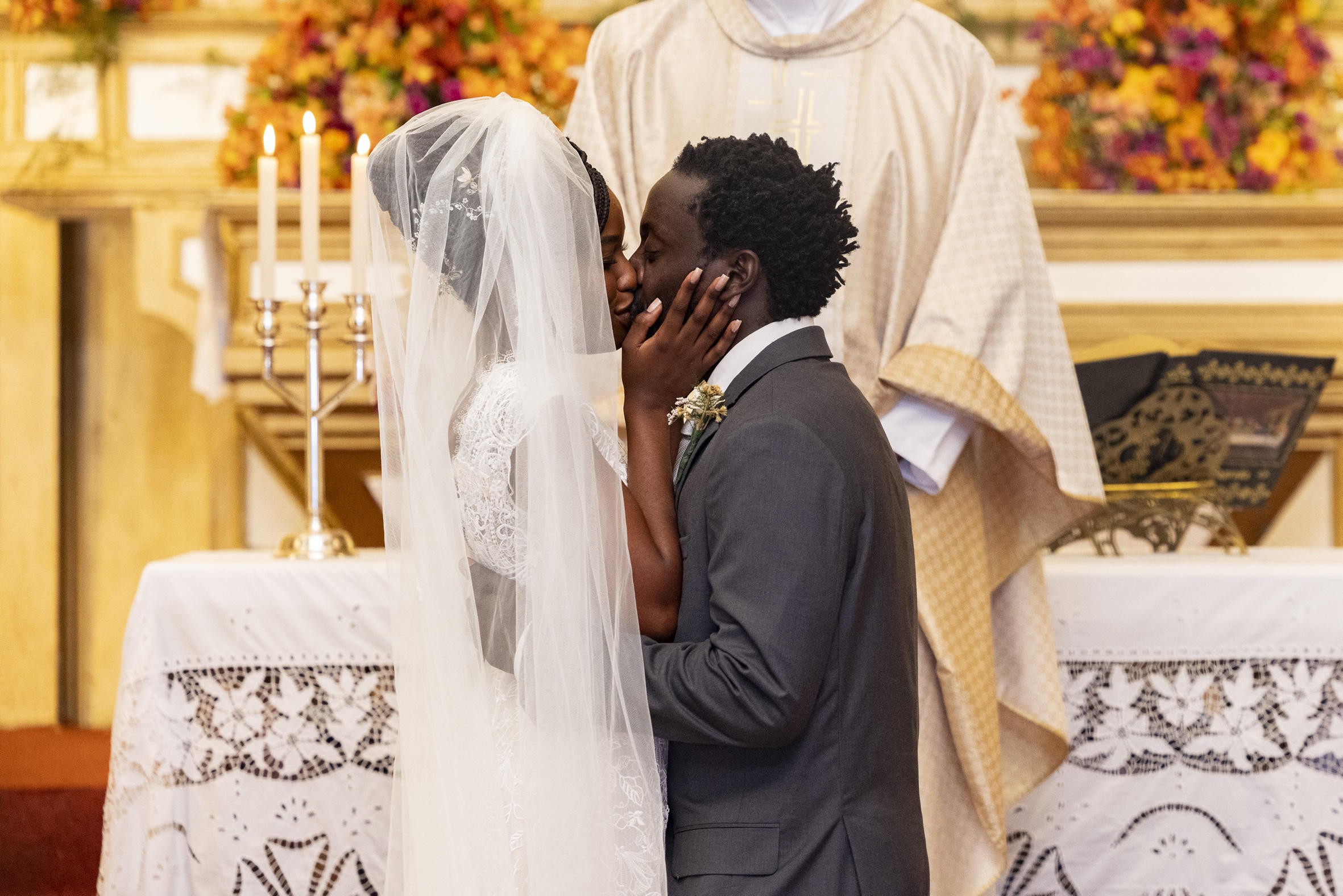 Daniela e Luciano se casam em Vale Tudo