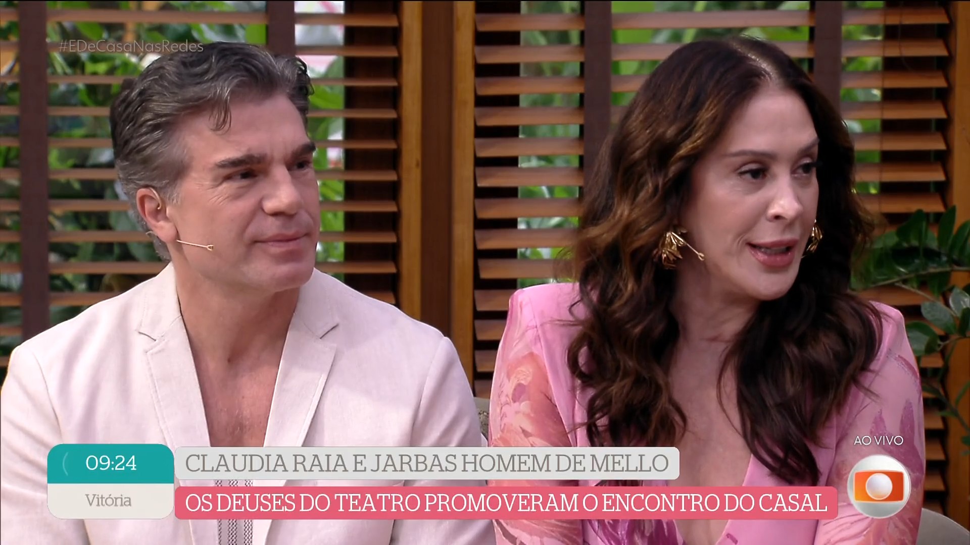 Claudia Raia fala sobre diferença da maternidade aos 30 e aos 50, e abre o jogo sobre menopausa no teatro