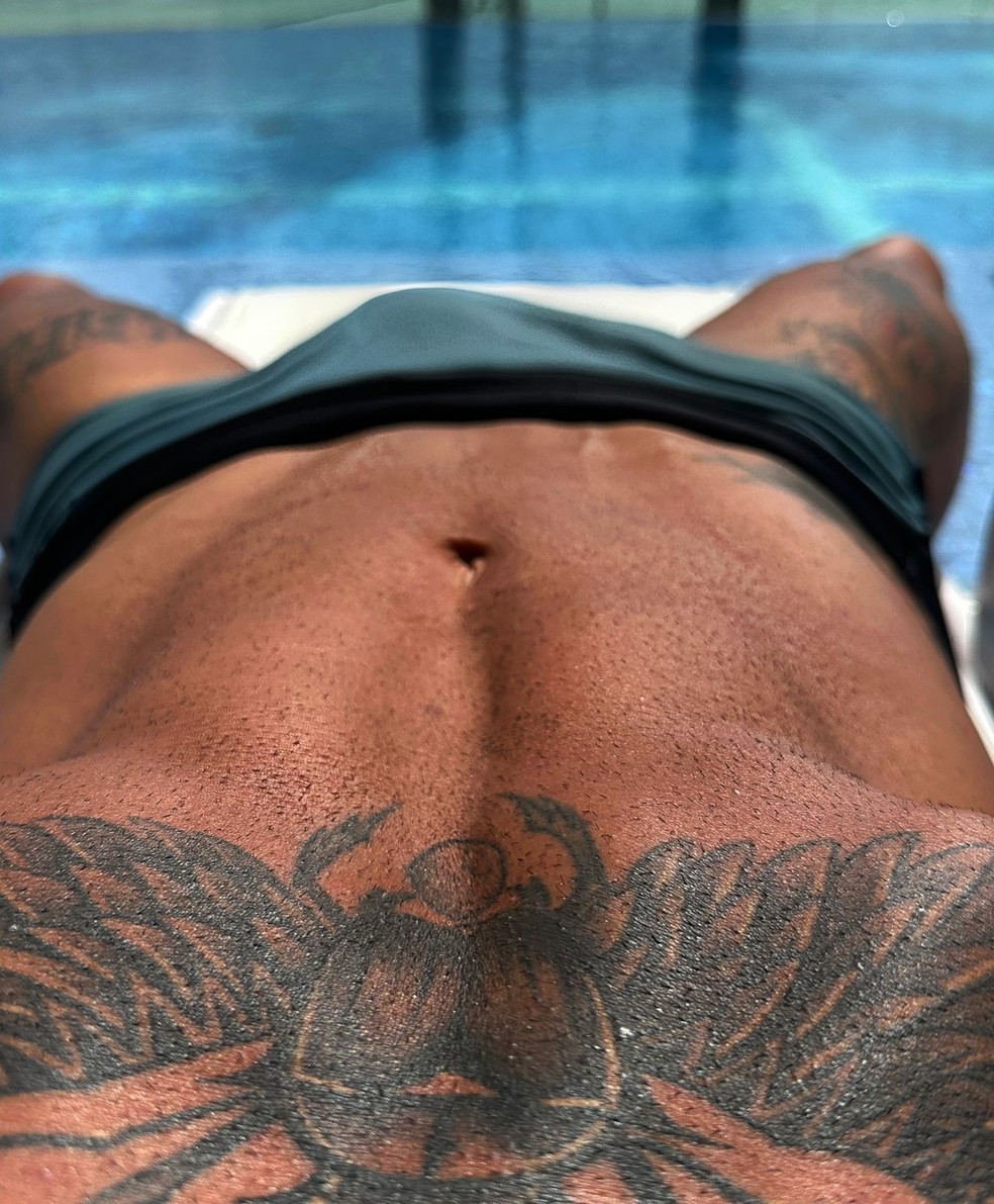 Alan Passos atingiu os 5% de gordura corporal — Foto: Divulgação