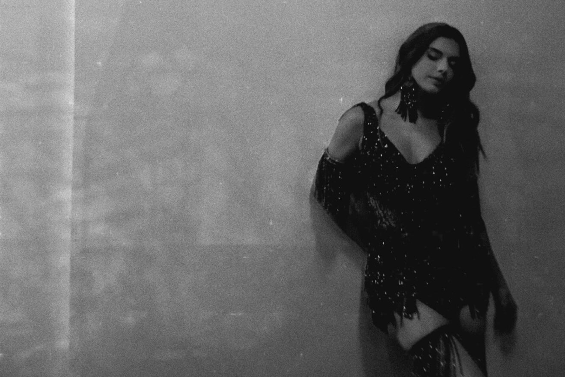 Giovanna Lancellotti mostra look para ensaio da Beija-Flor