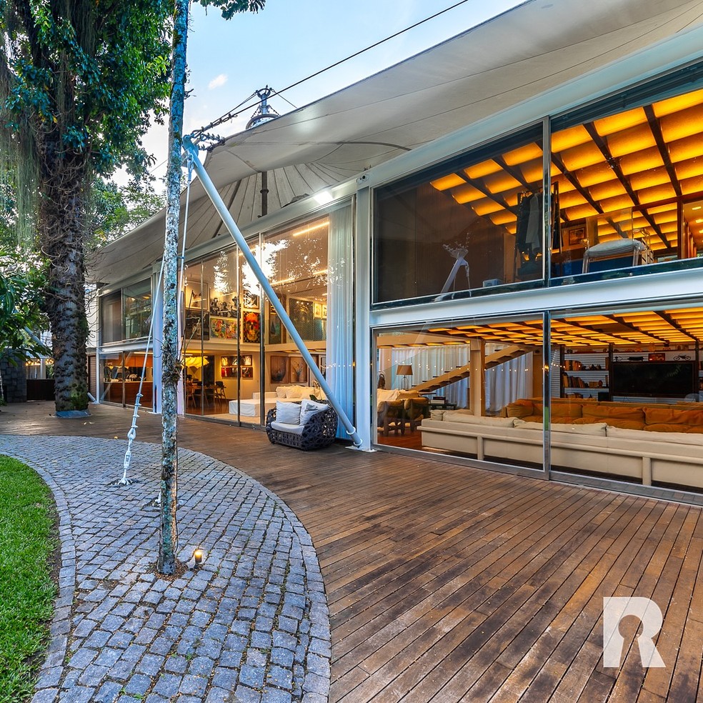 Casa de Bruno Gagliasso e Giovanna Ewbank — Foto: Realler Imóveis/Reprodução Instagram