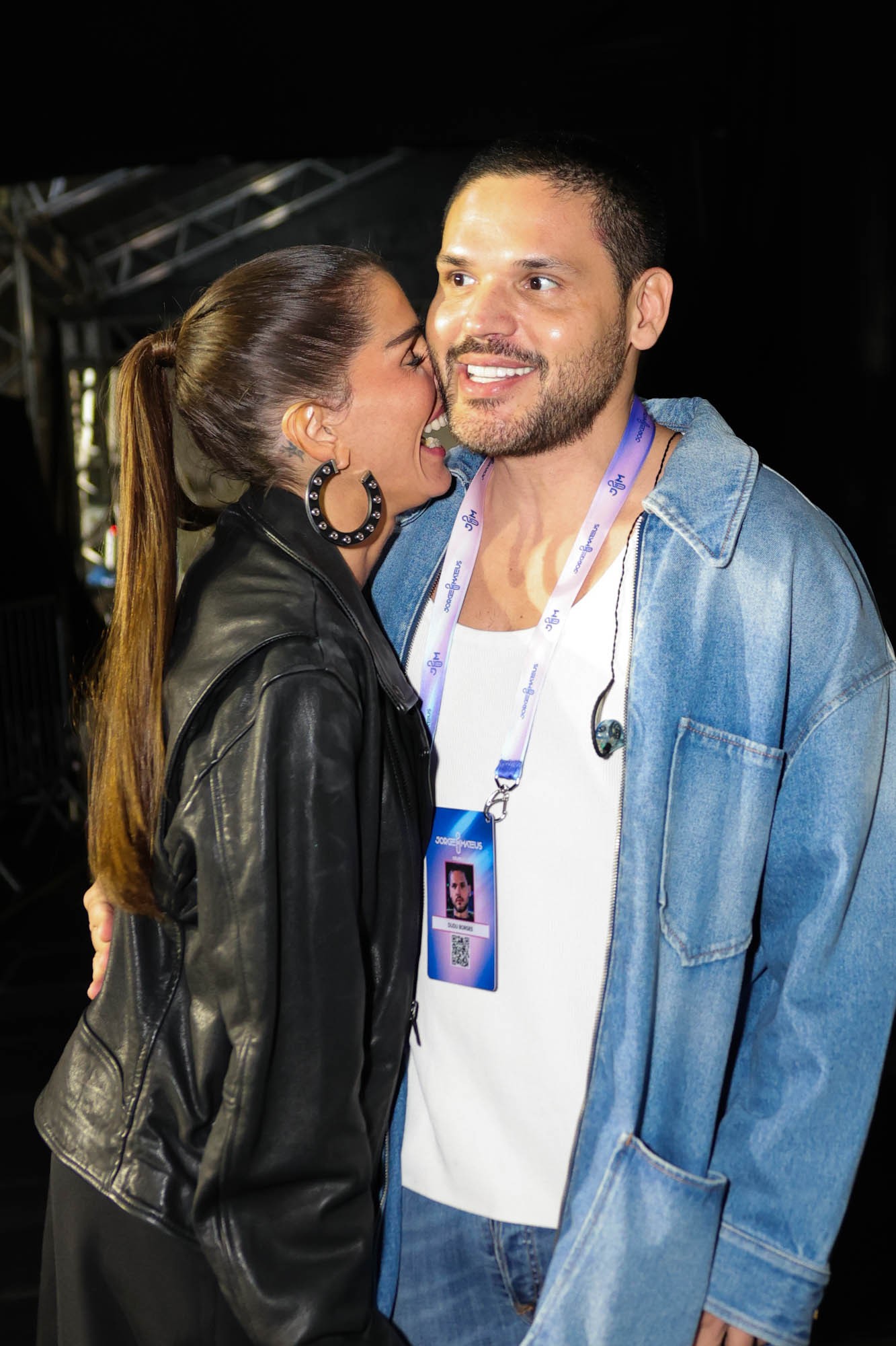 Deborah Secco revela estar em uma relação monogâmica, mas pondera: 'Quase nunca são sinceras'