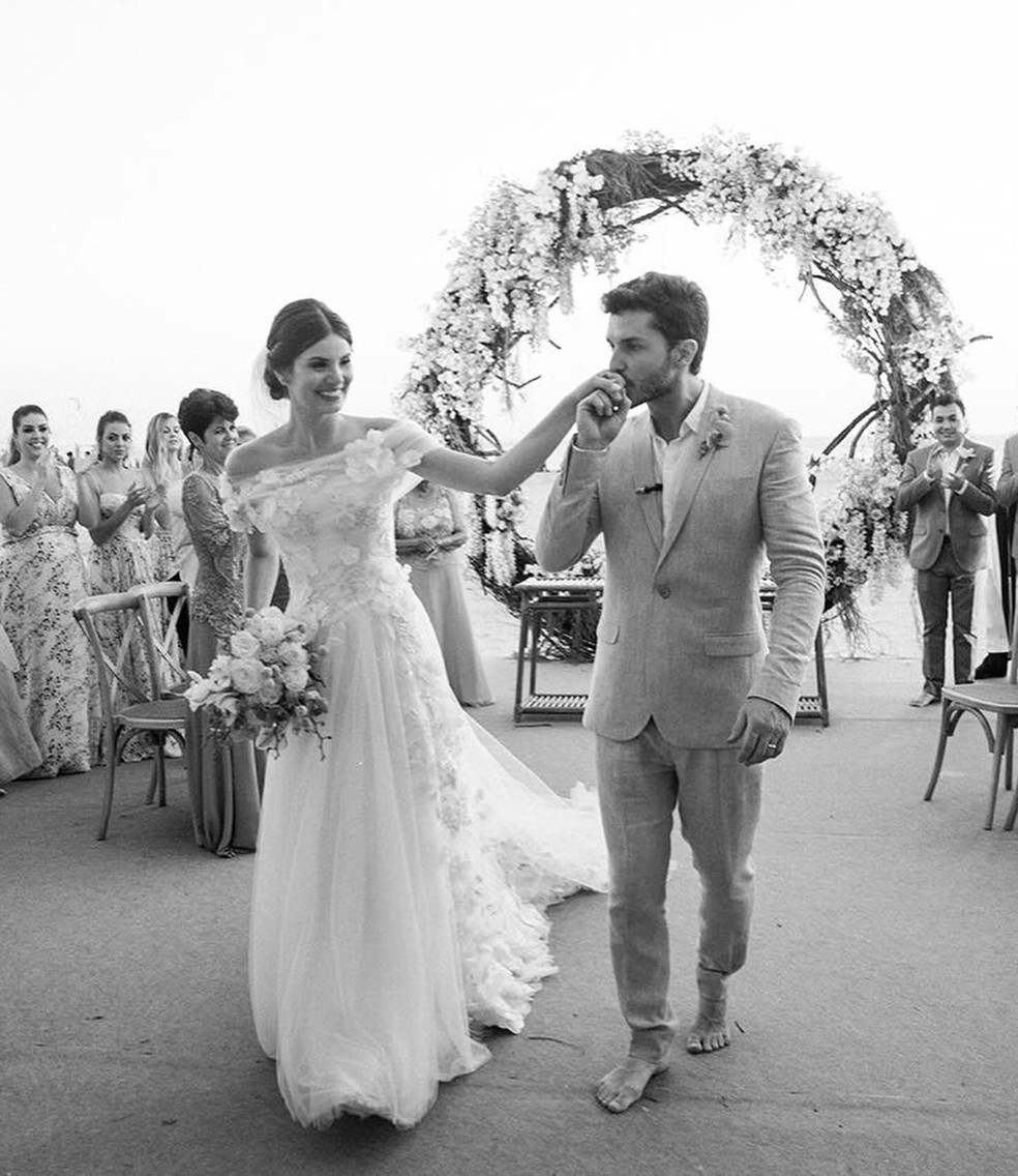 Camila Queiroz e Klebber estão juntos há 8 anos — Foto: Reprodução/Instagram