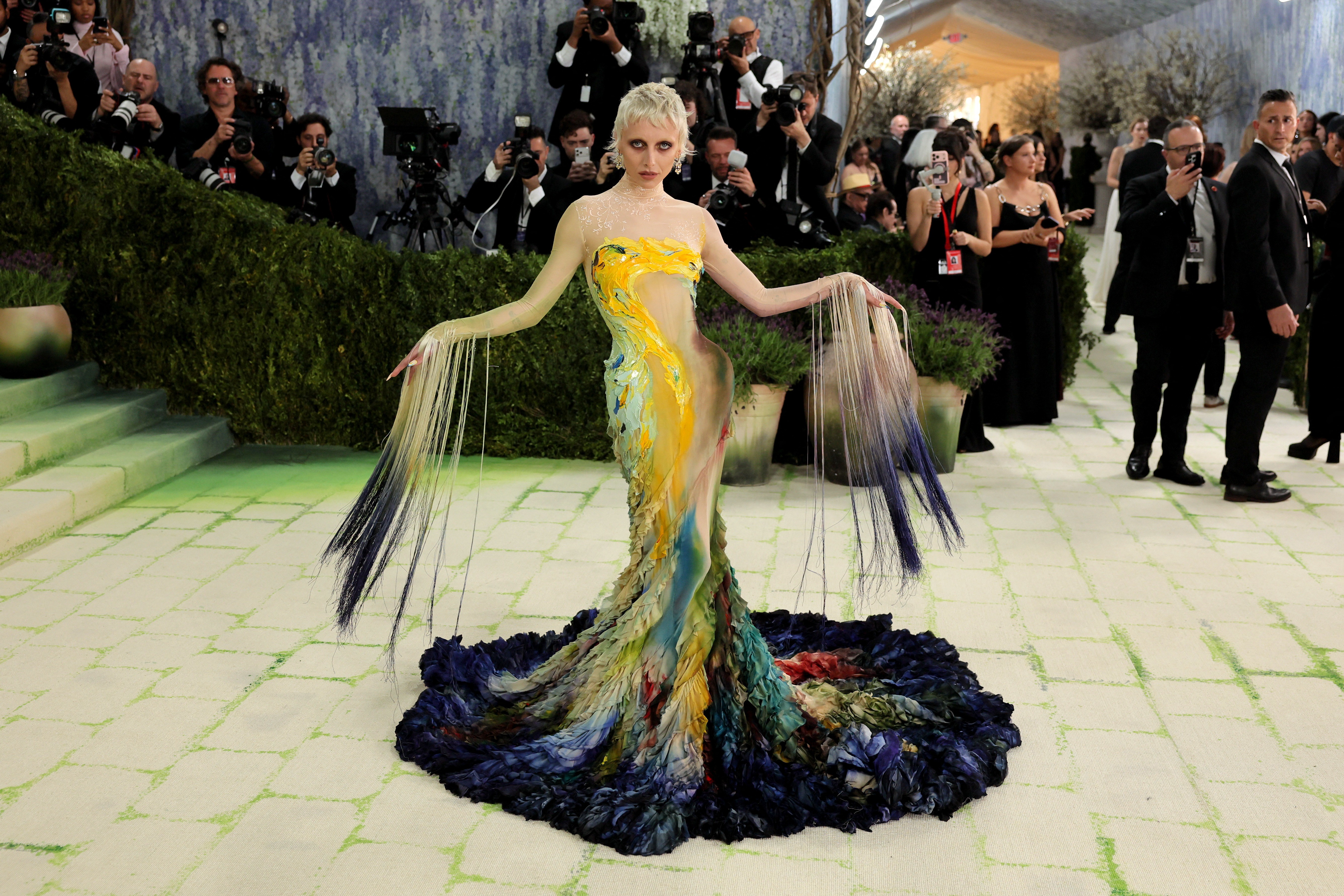 Met Gala 2026: veja os looks dos famosos no baile