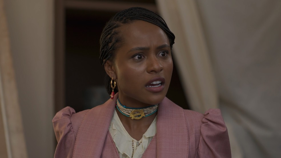 Alika decide ir ao Rio de Janeiro pedir ajuda a ex-presidente — Foto: Reprodução/TV Globo