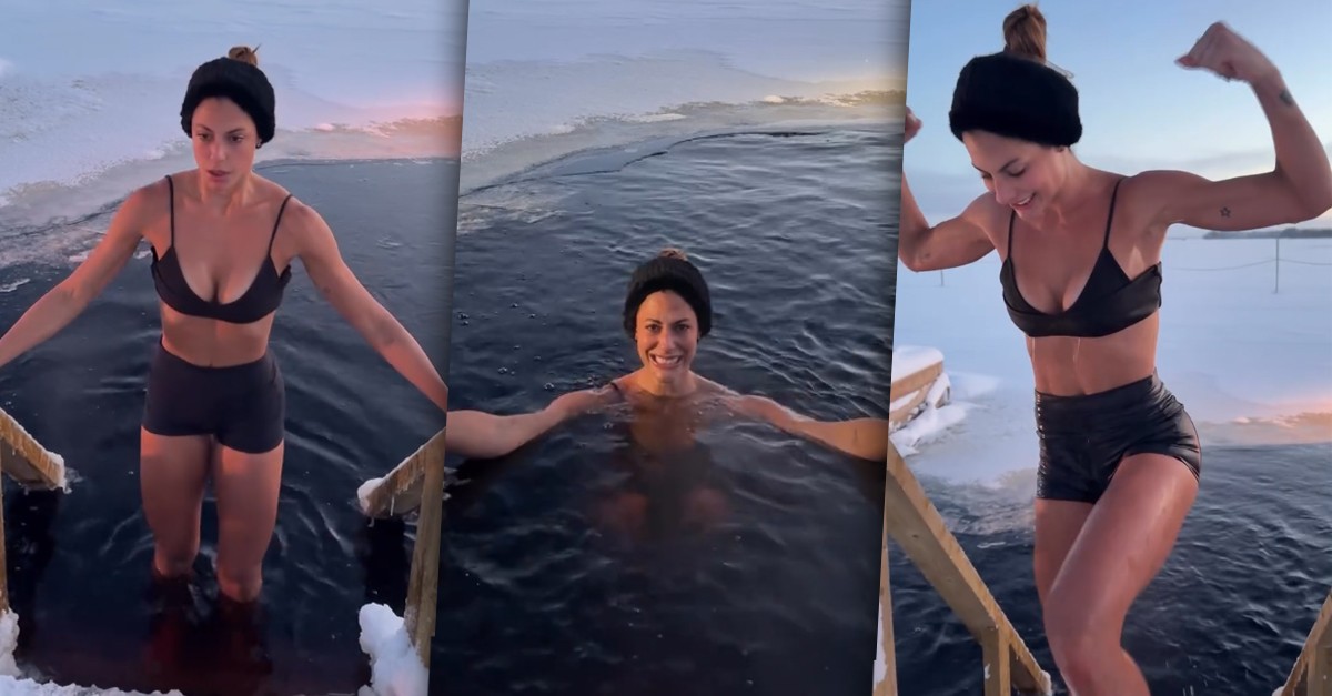 De roupa de banho, Mari Gonzalez entra em lago congelado com Pipo Marques