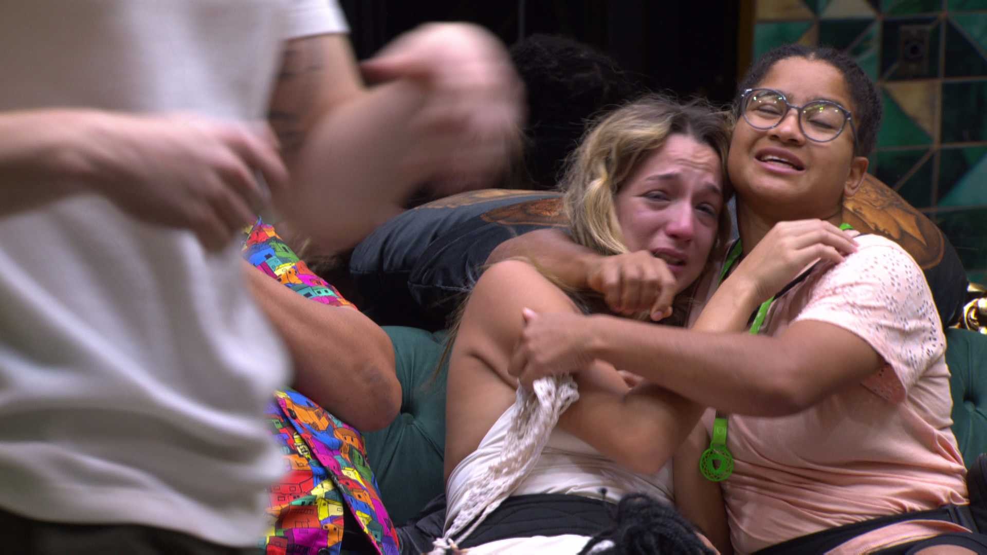 Samira reclama de Jordana, e Milena diz: 'Pessoa fútil'