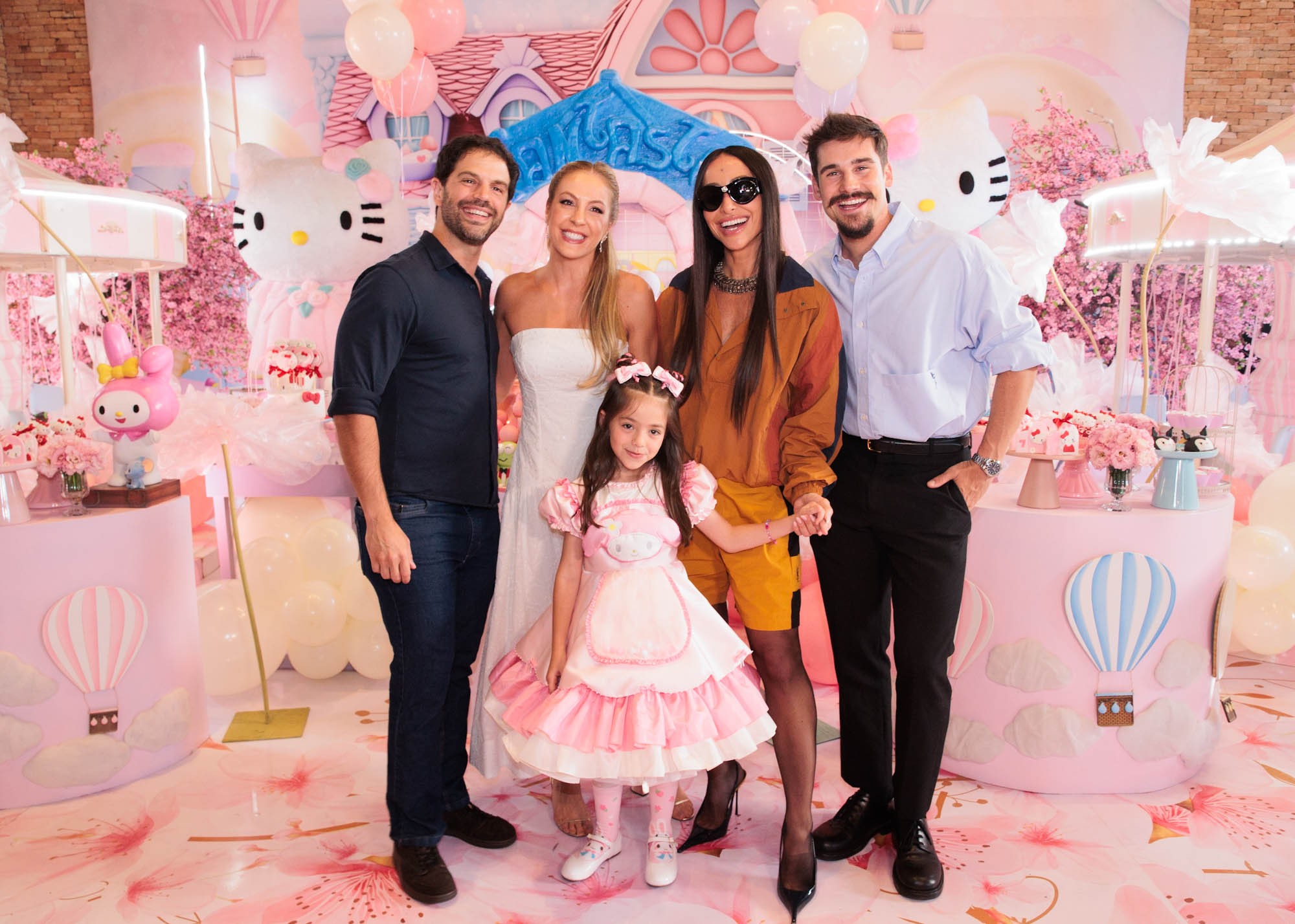 Duda Nagle leva a nova namorada no aniversário da filha, Zoe