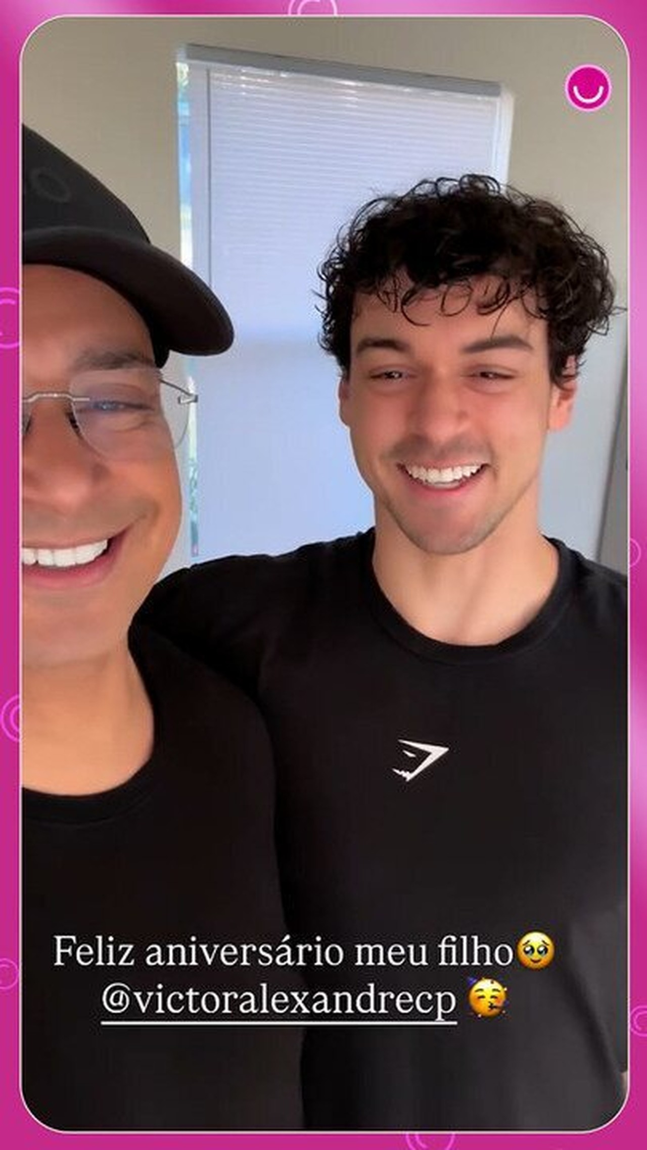 Filho de Xanddy e Carla Perez completa 22 anos e ganha declaração do pai; veja