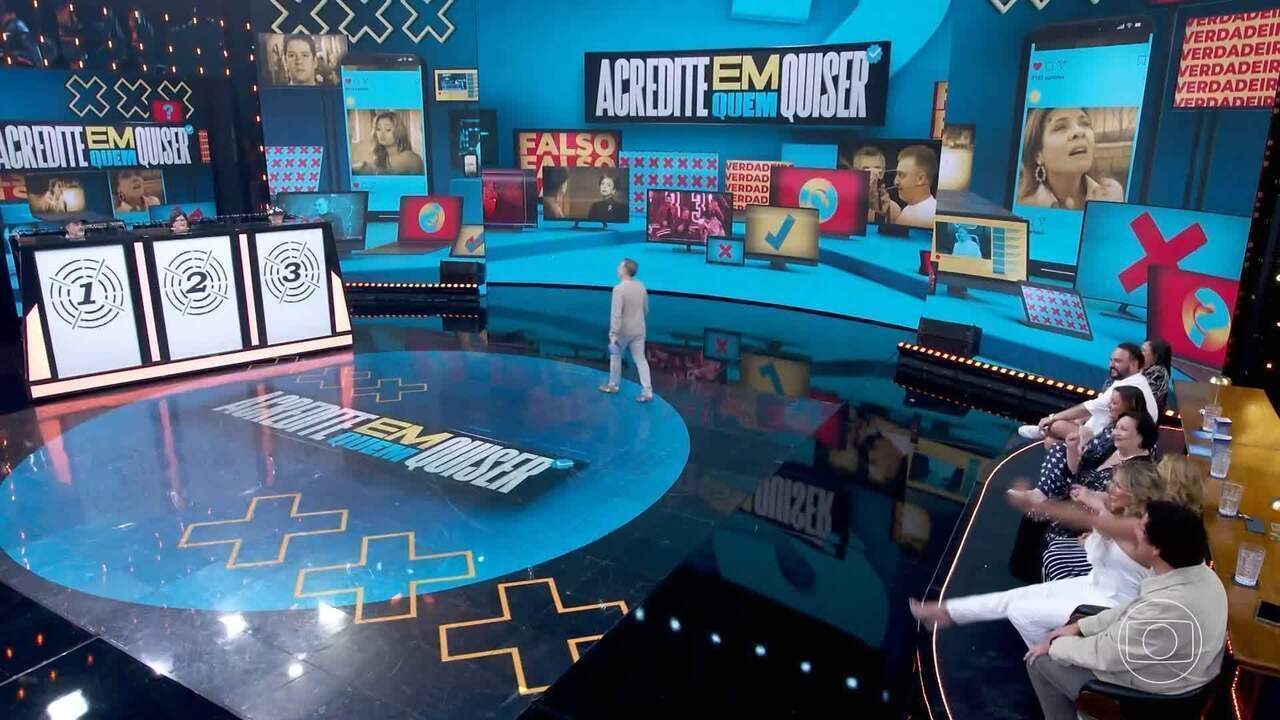 Lívia Andrade comenta reconciliação com Dona Déa: 'Somos superdiscretas'