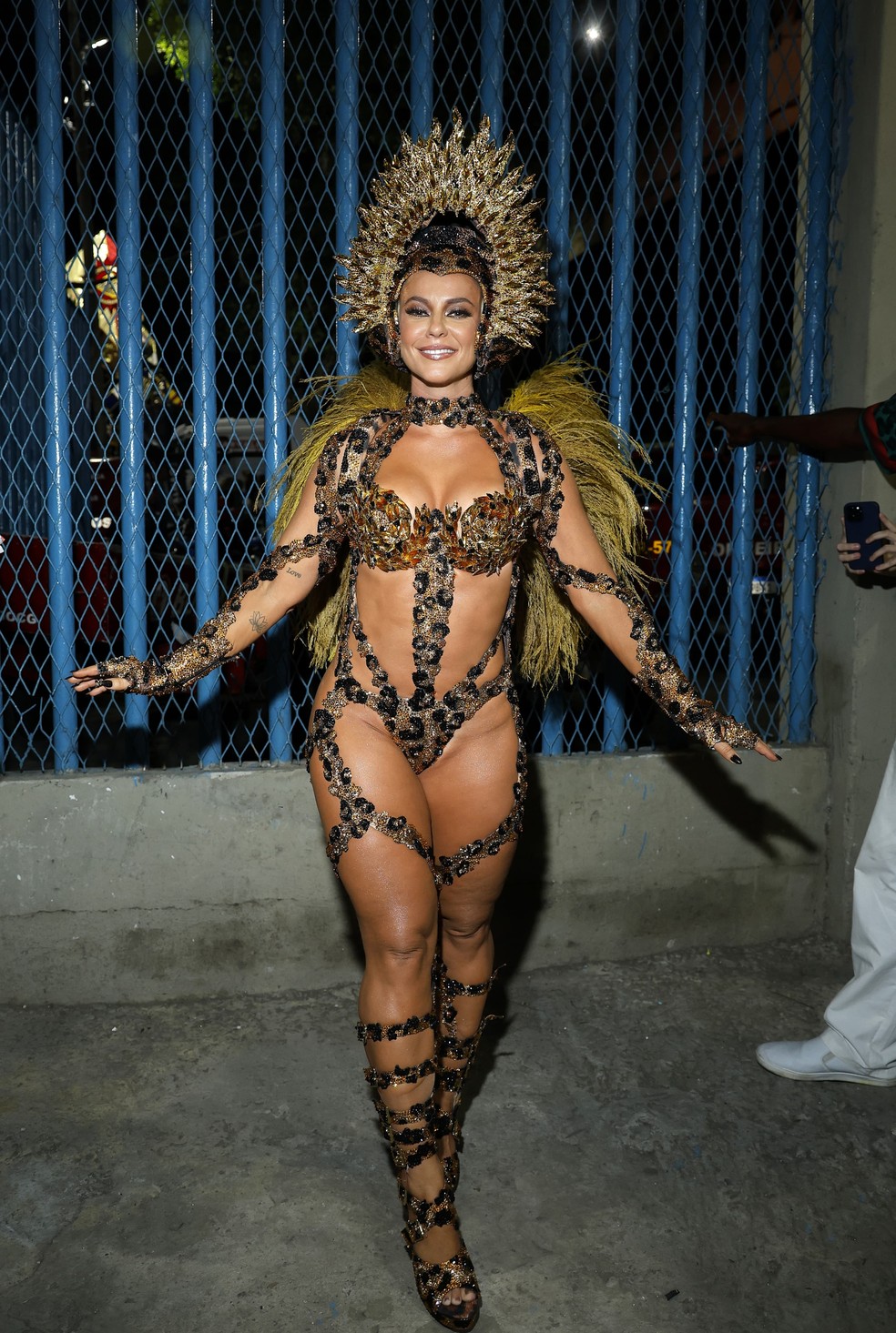Paolla Oliveira fantasiada de onça para Grande Rio — Foto: Marcos Serra Lima/gshow