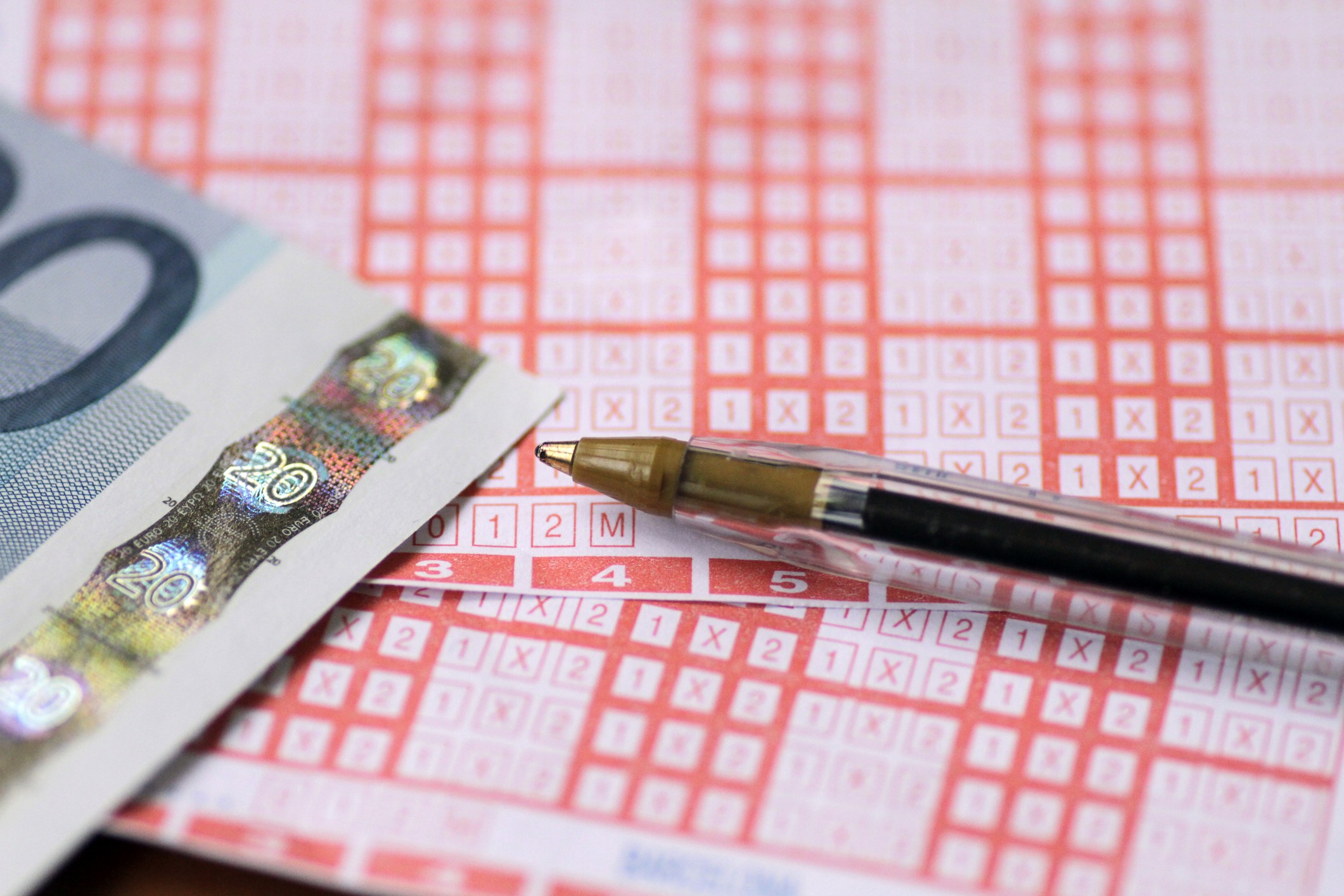 Pergunta de milhões: quais signos podem ganhar na loteria em 2026?