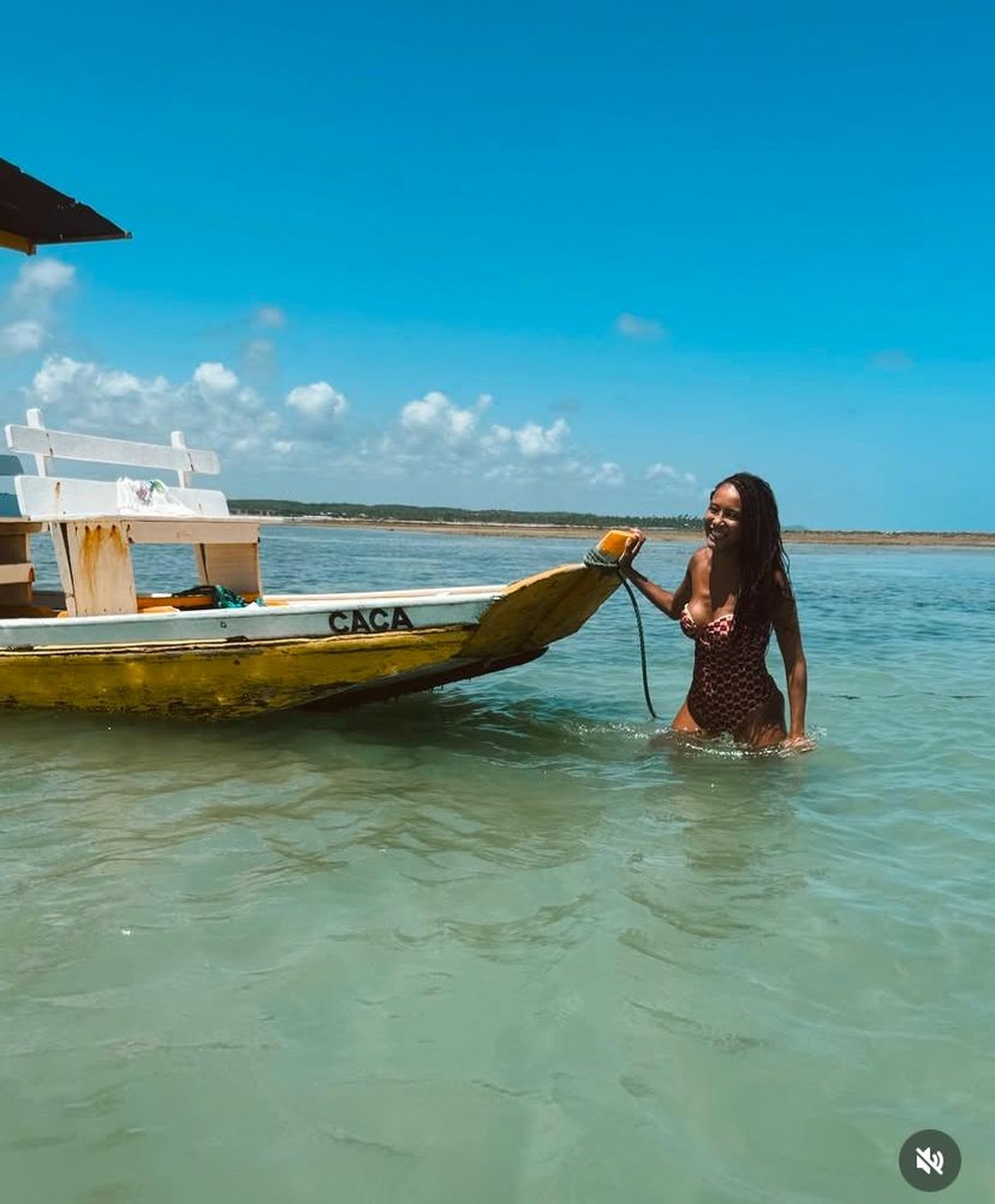 Taís Araujo e Lázaro Ramos curtem férias em cenário paradisíaco — Foto: Reprodução/Instagram