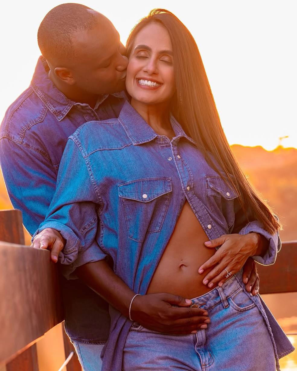 Thiaguinho e Carol Peixinho — Foto: Reprodução/Instagram