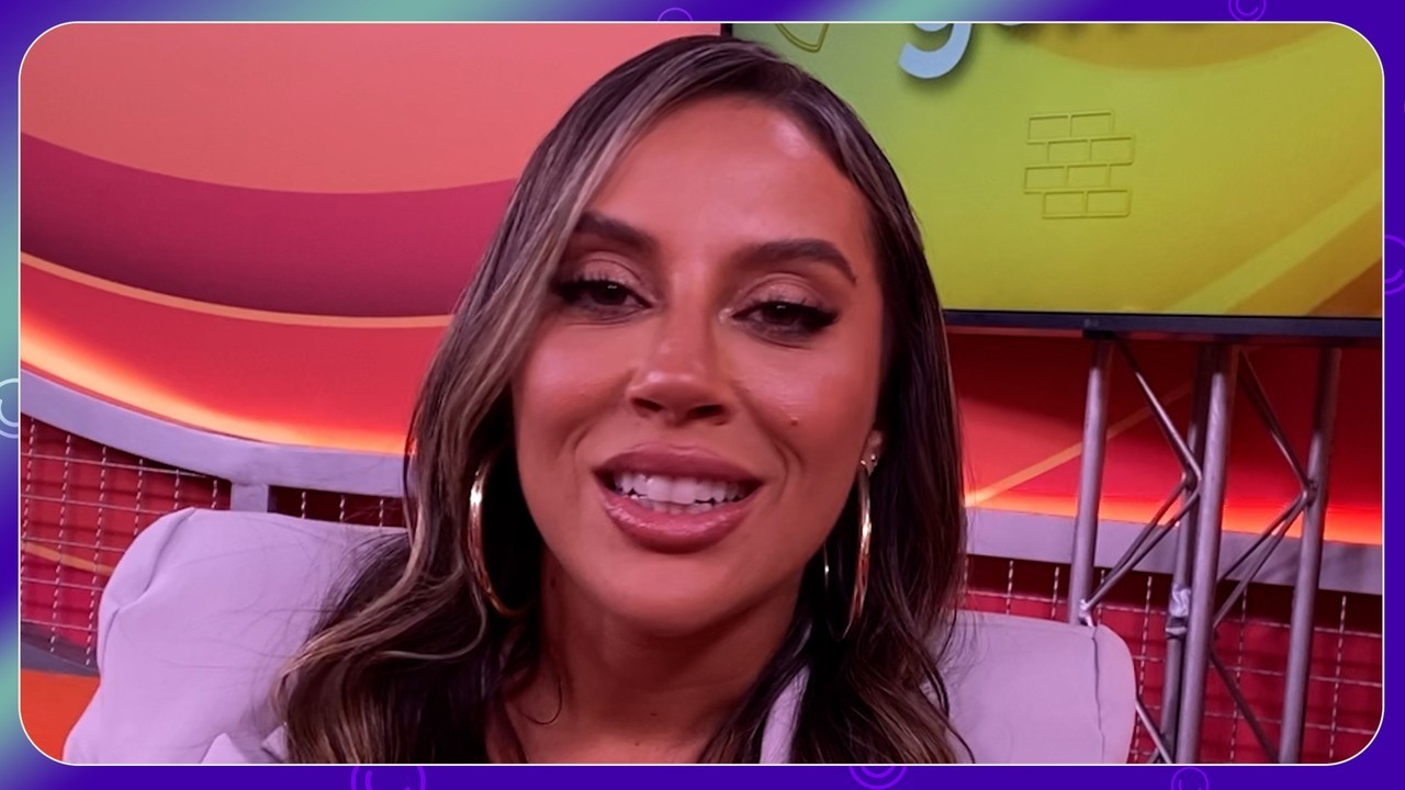 Renata fala sobre relacionamento com Maike: 'Muito breve para dizer algo'