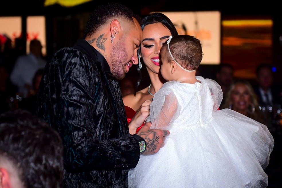 Bruna Biancardi đi cùng Mavie đến sự kiện từ thiện của Neymar - Ảnh: Andy Santana / Brazil News
