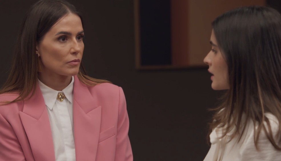 Lara questionará sobre envolvimento de Helena no crime e Cris confirmará — Foto: Reprodução/TV Globo