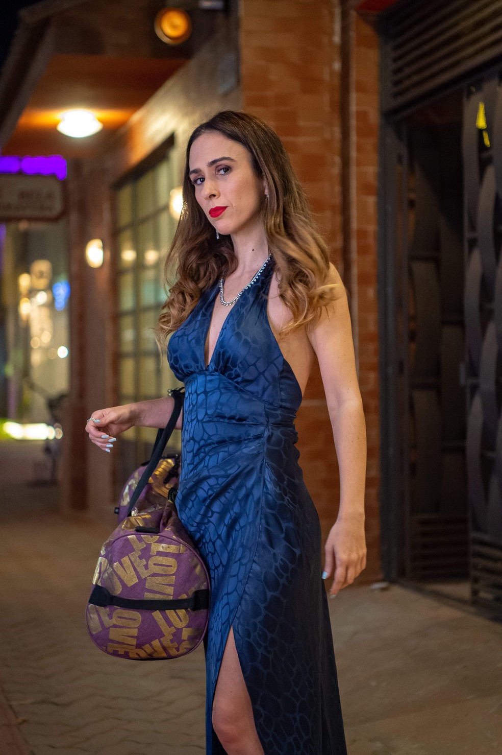 gshow em Terra e Paixão: Lucinda descobre segredo pornô de Anely