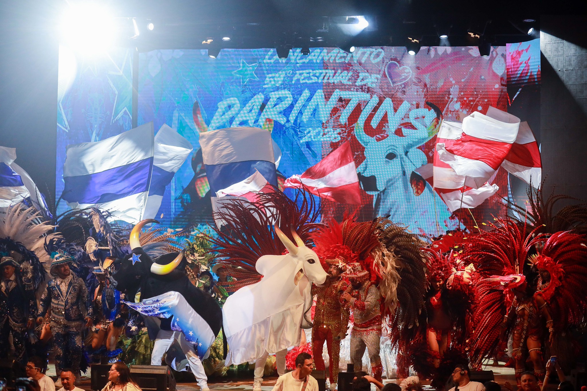 Festival de Parintins 2026 é lançado em Manaus com representantes do Boi Garantido e Boi Caprichoso