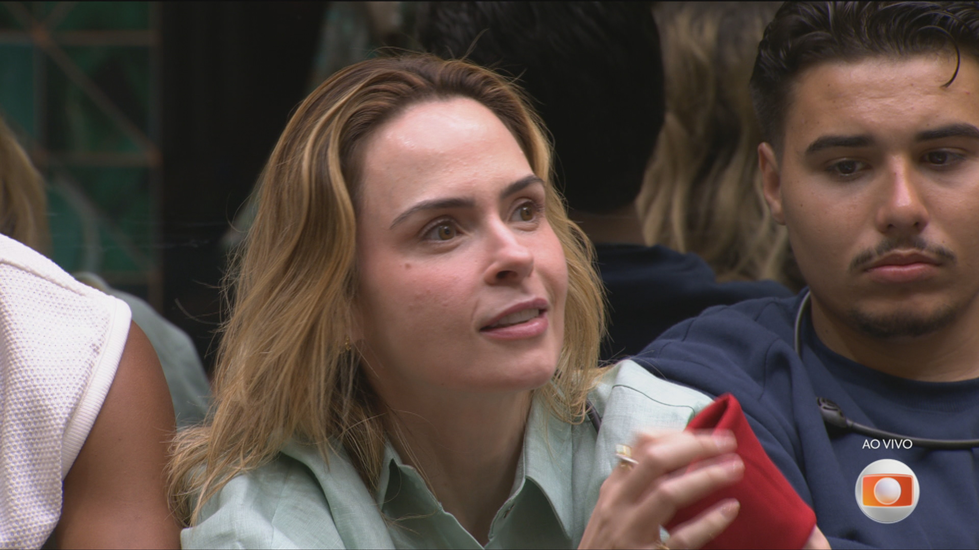 Indicada ao Paredão pelo Big Fone, Aline Campos dá Contragolpe em Ana Paula Renault