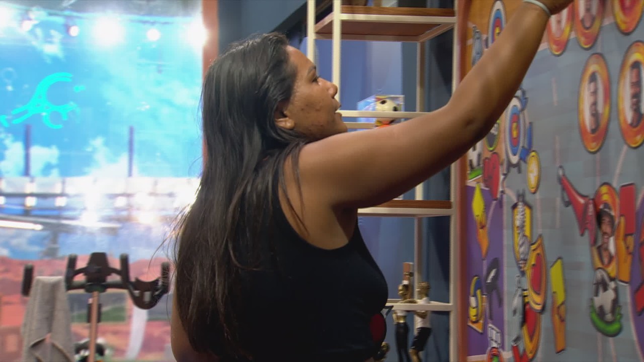 Sozinha, Chaiany opina sobre participantes no BBB 26: 'Manipulador, chefão, safado'