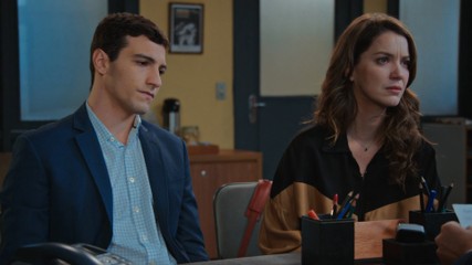 Vênus descobre um boletim de ocorrência registrado por seu pai