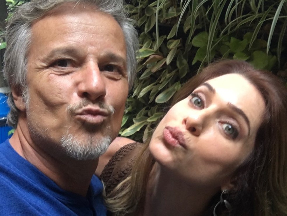Letícia Spiller parabeniza o ex-marido Marcello Novaes por aniversário — Foto: Reprodução/Instagram 