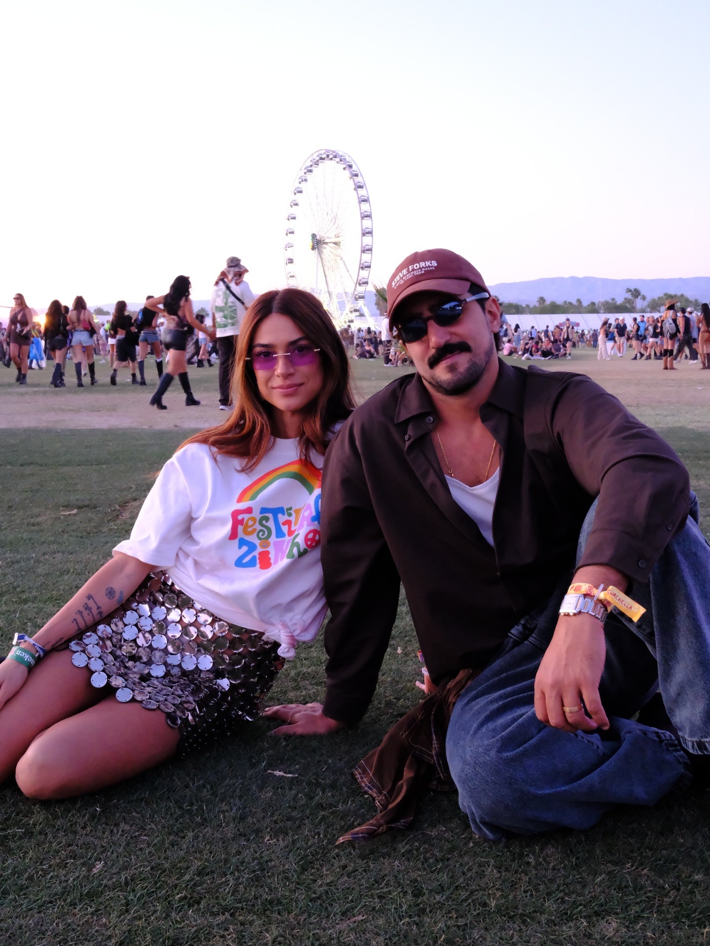 Famosos do Brasil curtem segundo dia de Coachella; veja fotos