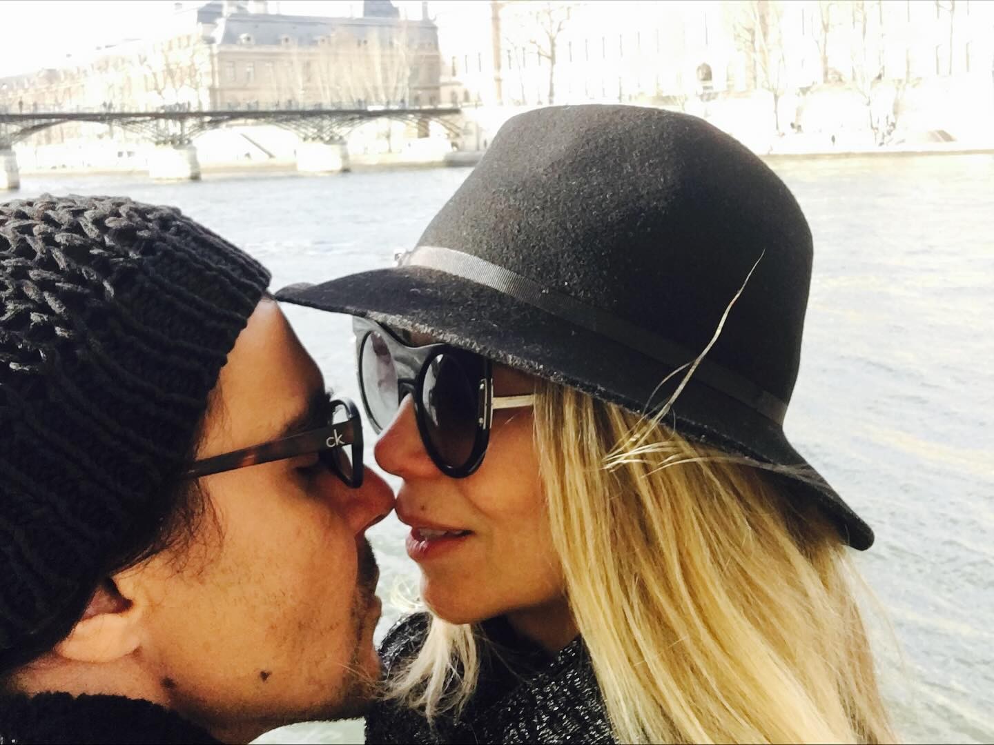 André Gonçalves faz 50 anos e ganha declaração apaixonada de Danielle Winits: 'A vida do teu lado é uma festa'