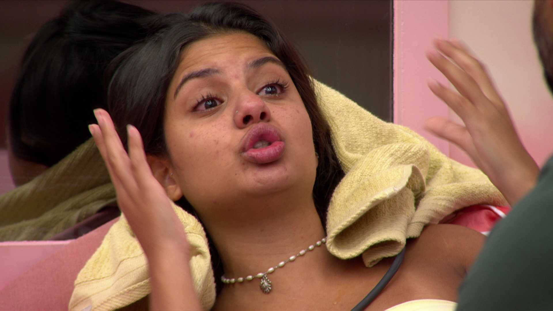 Gabriela chora e desabafa com aliadas: 'Estou me sentindo aqui só para somar voto'