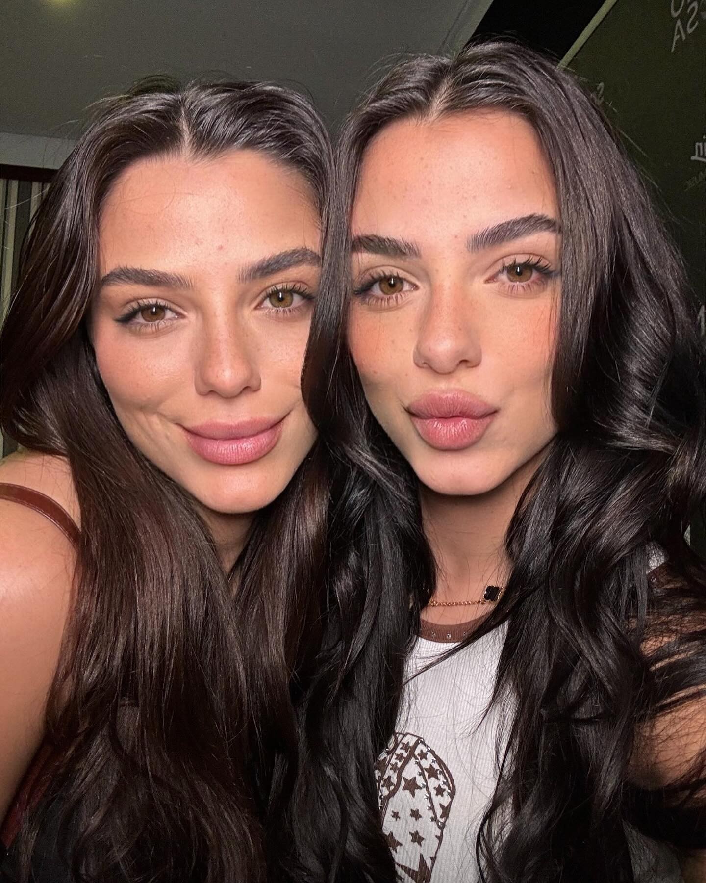 Key Alves e Keyt Alves posam juntas e confundem seguidores: 'Quem é ...