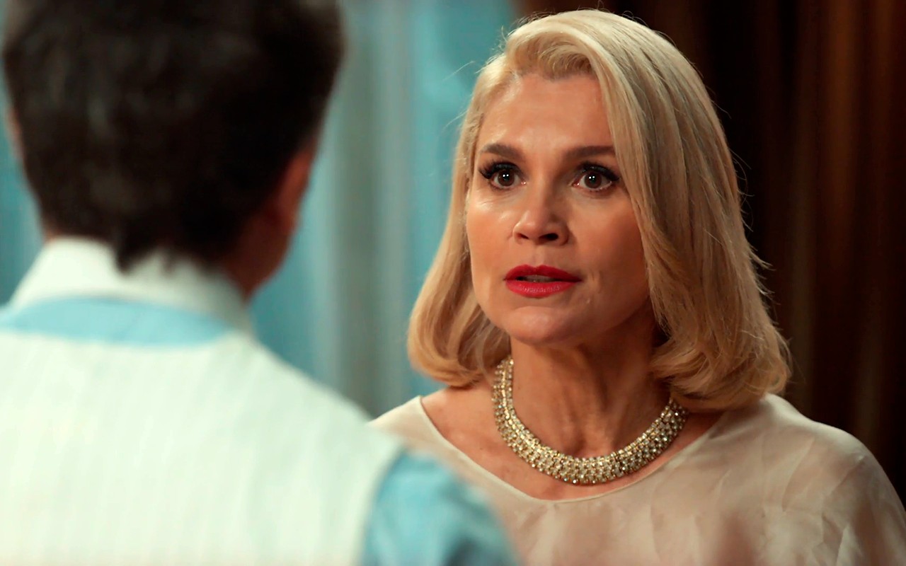 Êta Mundo Melhor!: Sandra se veste de baronesa para cometer atentado