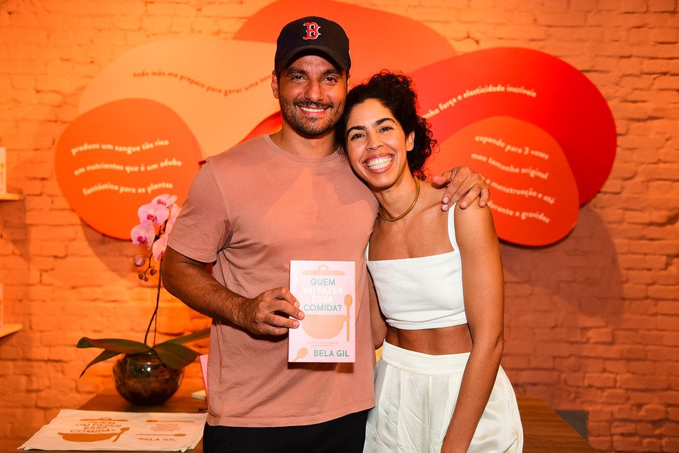 Bela Gil e o ex-marido João Paulo Demasi — Foto: Andy Santana / Brazil News
