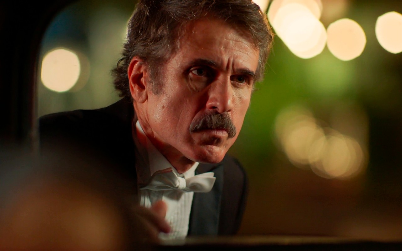 Em Êta Mundo Melhor!, sequestro de Samir acaba mal e Ernesto ordena: ‘Sumam com esse menino!’