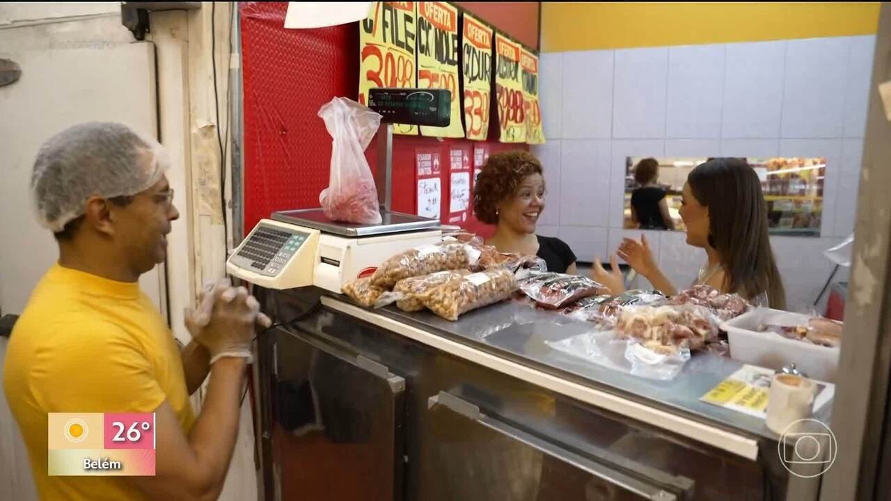 Bia do Brás surge com look de garfos e colheres em quadro do Encontro