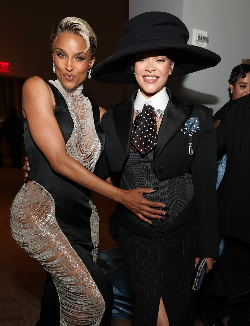 Rihanna e Ciara no Met Gala 2025 — Foto: Getty Images