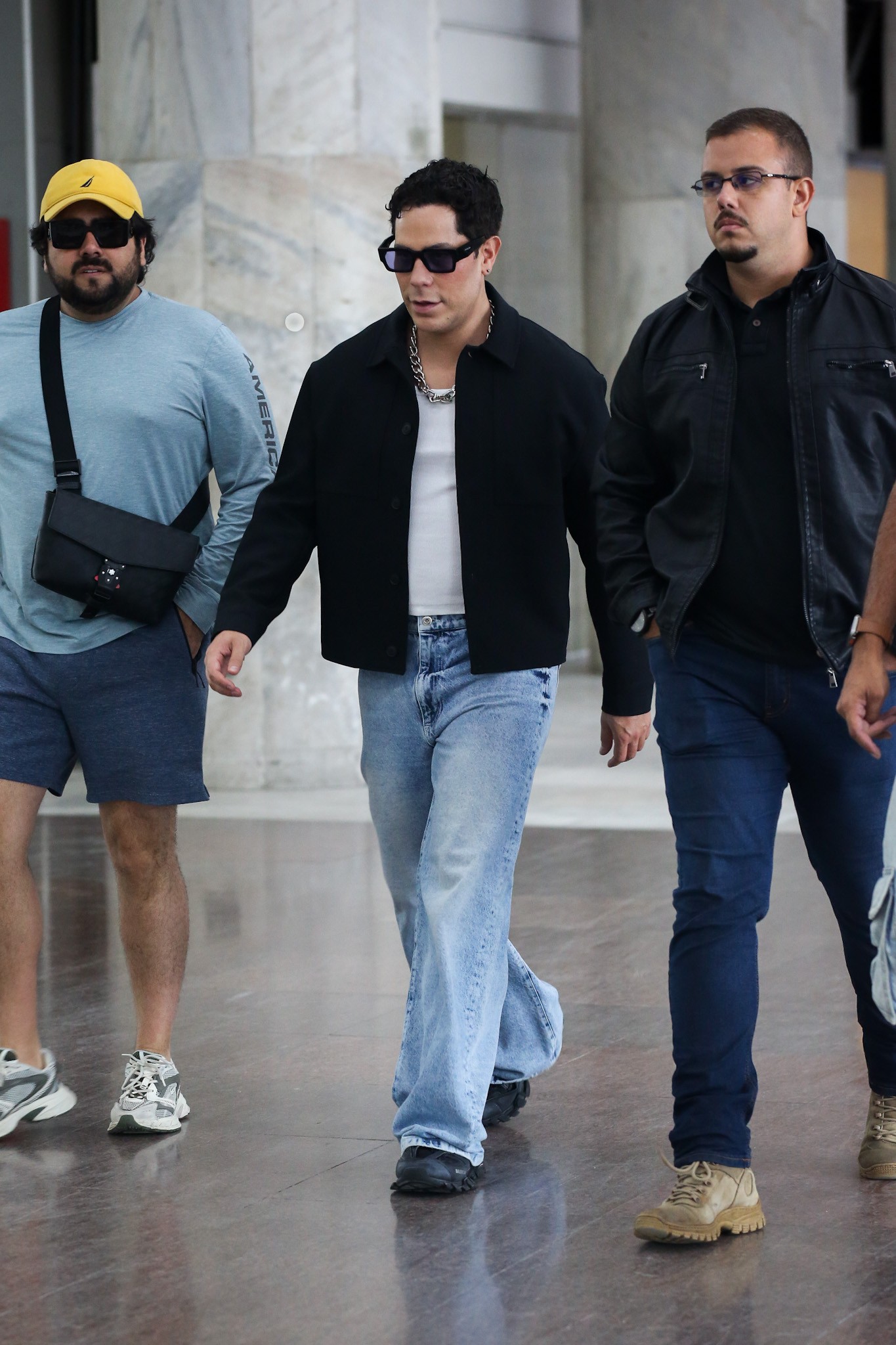 Cristian Chávez desembarca no Rio de Janeiro para Megabloco do Chá da Alice