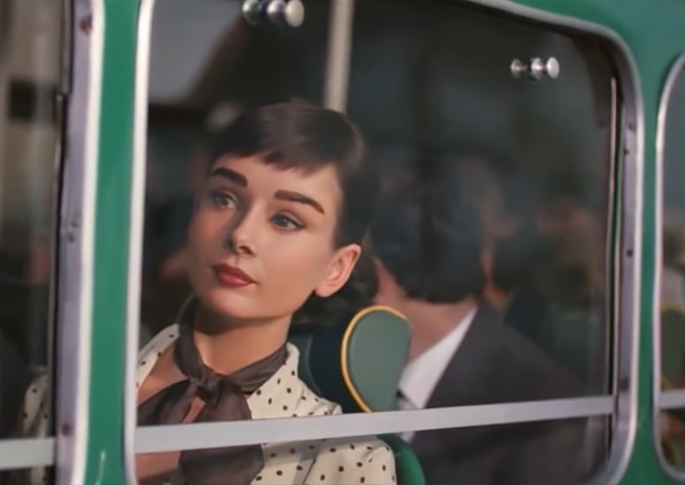 Audrey Hepburn foi recriada com o uso de computação gráfica para comercial — Foto: Reprodução/YouTube
