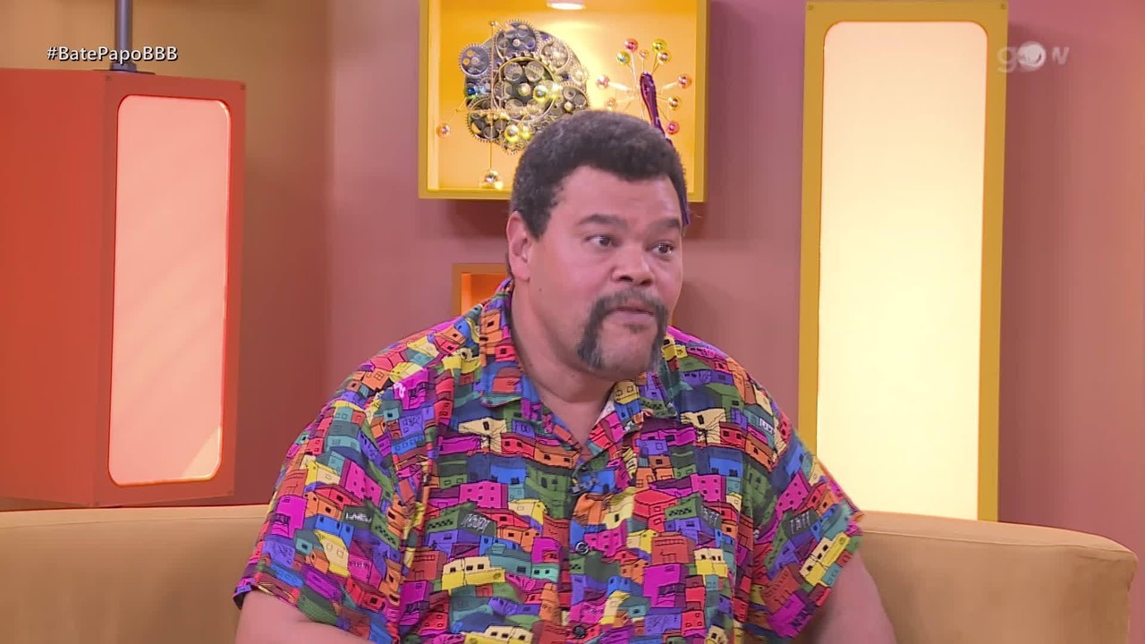 Babu Santana assiste a tretas com Ana Paula Renault no BBB 26 e cita 'personalidade forte'