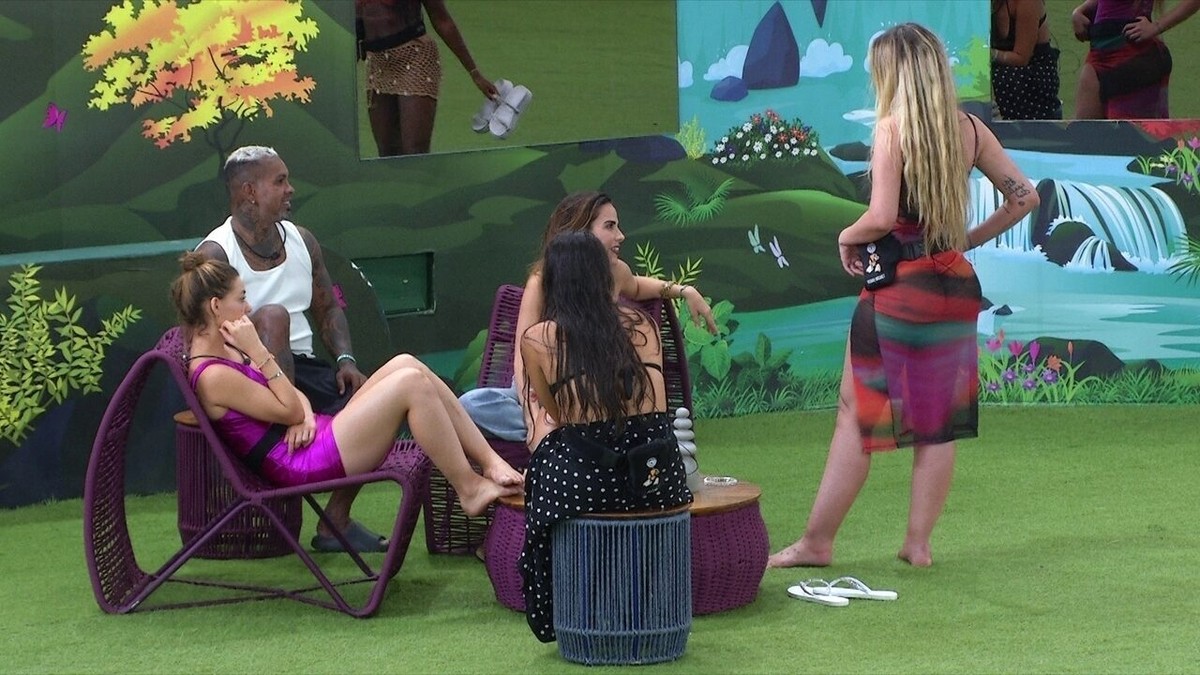 No Bbb 24 Yasmin Diz Que Davi Falta Com Respeito Por Causa De Ronco E