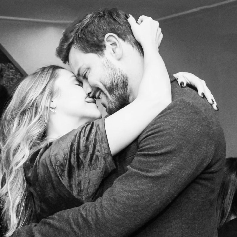 Felipe Becari se pronuncia após anúncio de fim de noivado: ' Te amei cada segundo — Foto: Instagram