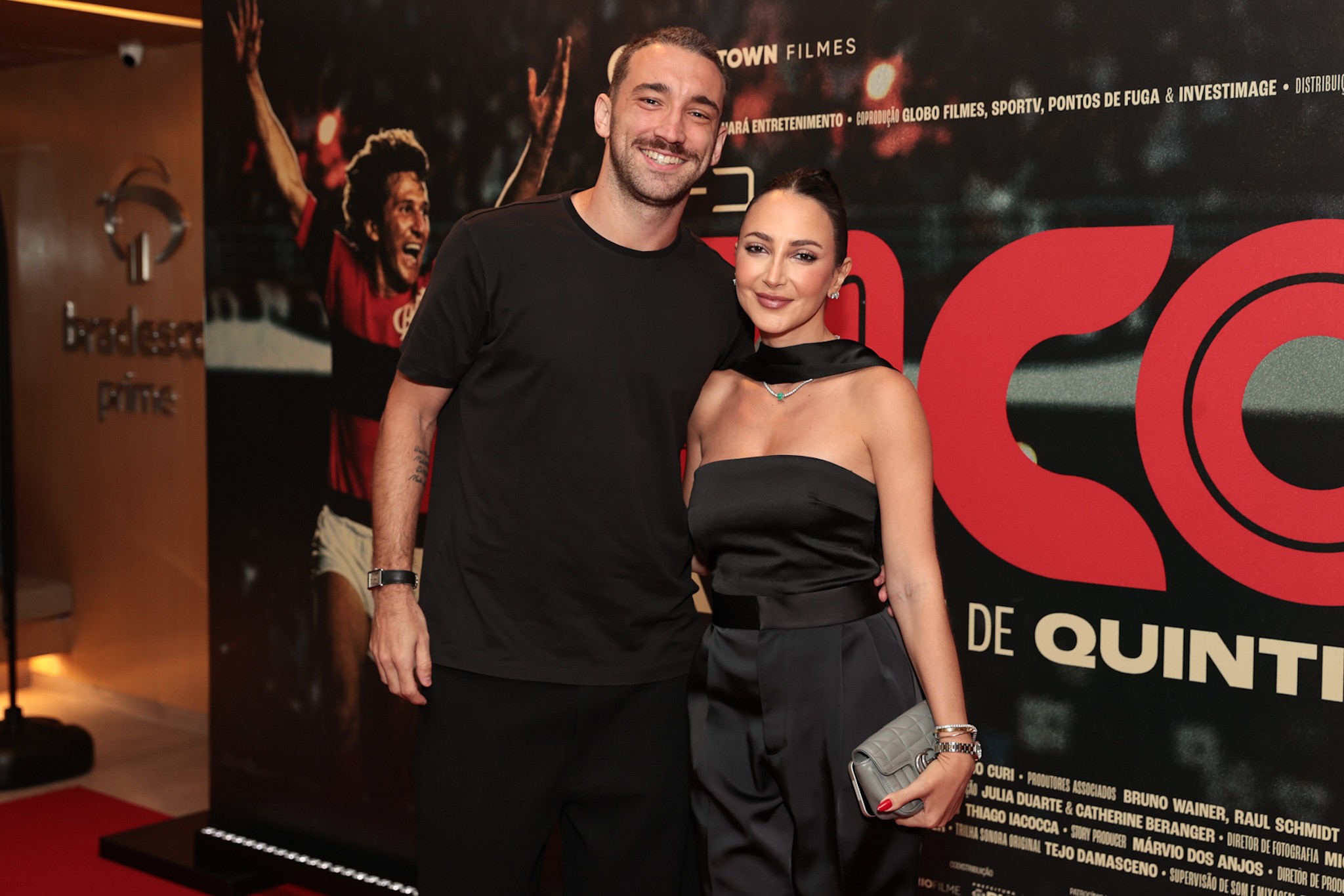 Após anúncio da gravidez, Léo Ortiz e Maitê fazem primeira aparição pública