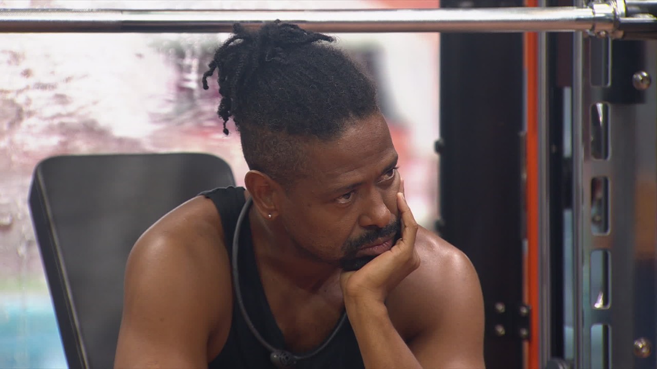 Leandro Boneco pergunta se Chaiany votaria em Ana Paula Renault, e sister confirma: 'Pra defender vocês'