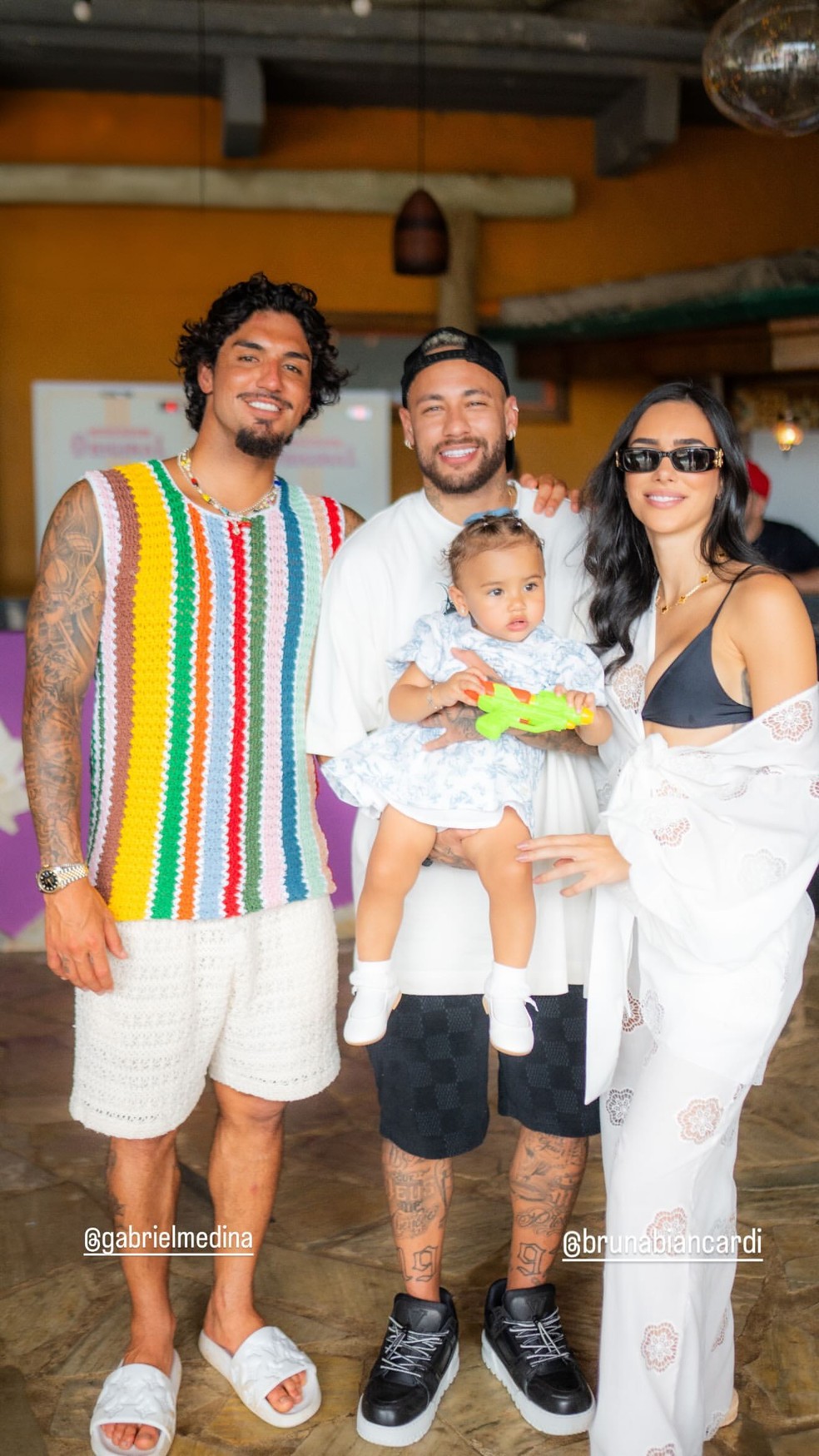 Neymar se declara a Bruna Biancardi em foto no Brasil: 'Te amo!' | Famosos  | gshow