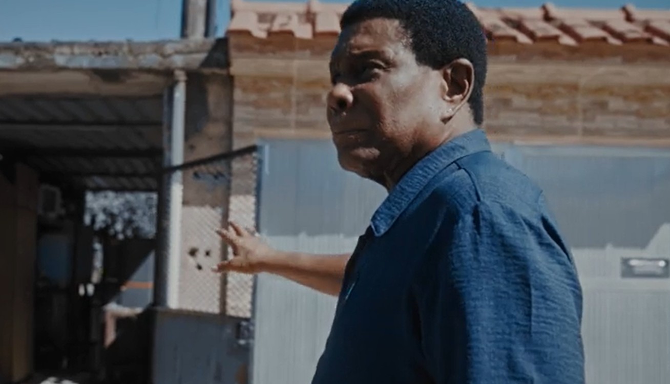 'Hino' do Maracanã, moradia em chiqueiro e mais: 10 curiosidades sobre Neguinho da Beija-Flor