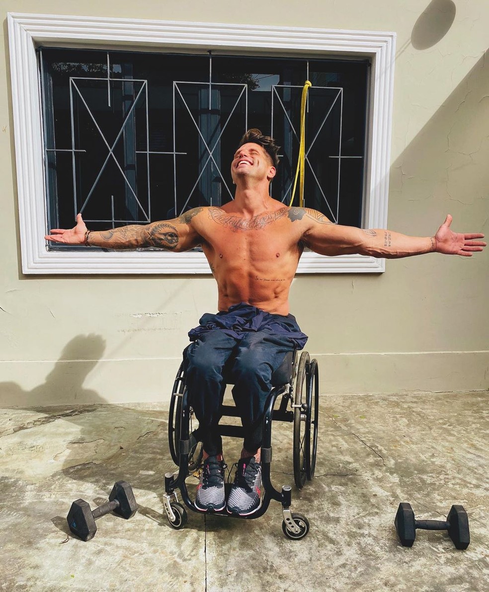 Fernando Fernandes — Foto: Reprodução/Instagram