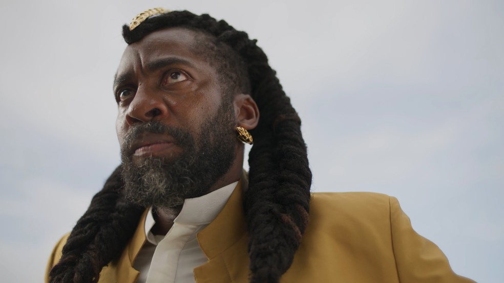 Ao manter Omar vivo, Jendal tem segundas intenções — Foto: Reprodução/TV Globo